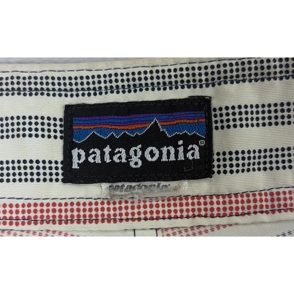 Patagonia Wavefarer Boardshorts Men's Red White Blue Stripe Stretch Drawstring
